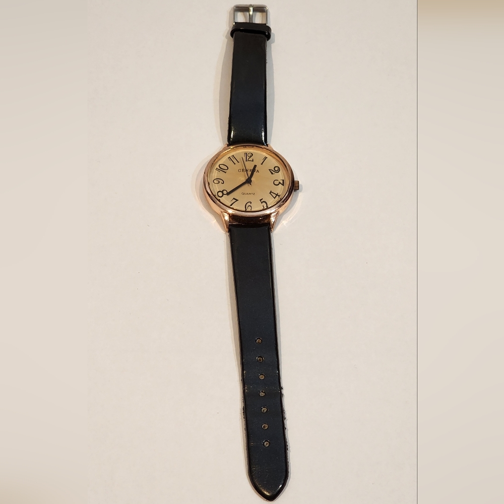 Geneva Quartz Vintage Watch- Has Minor Wear Needs Batteries